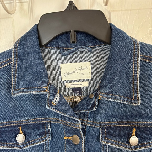 Universal Thread Jean Jacket - Picture 5 of 16
